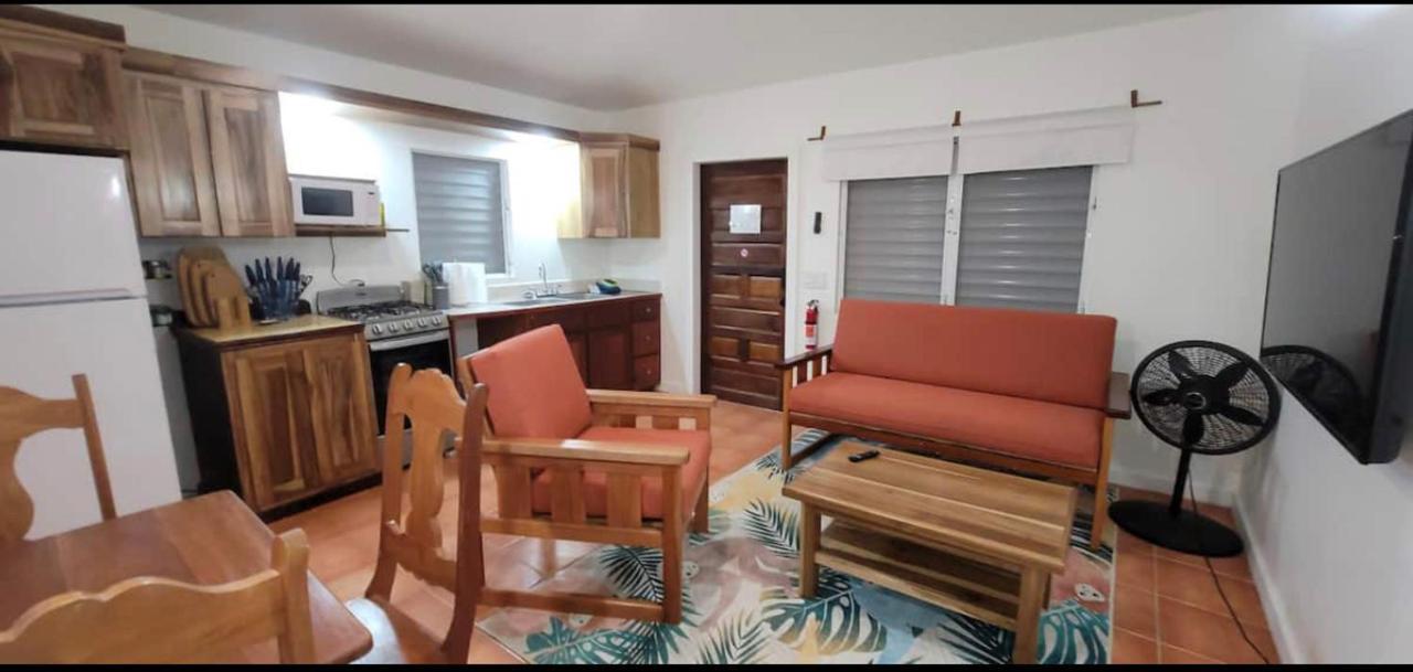 Alux House Ξενοδοχείο Placencia Εξωτερικό φωτογραφία